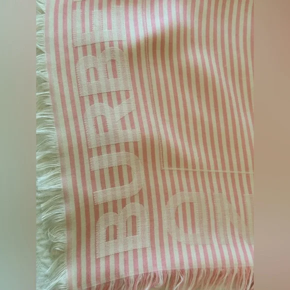 Burberry Pink Striped Scarf 140 x 140 cm - Picture 4 of 7
